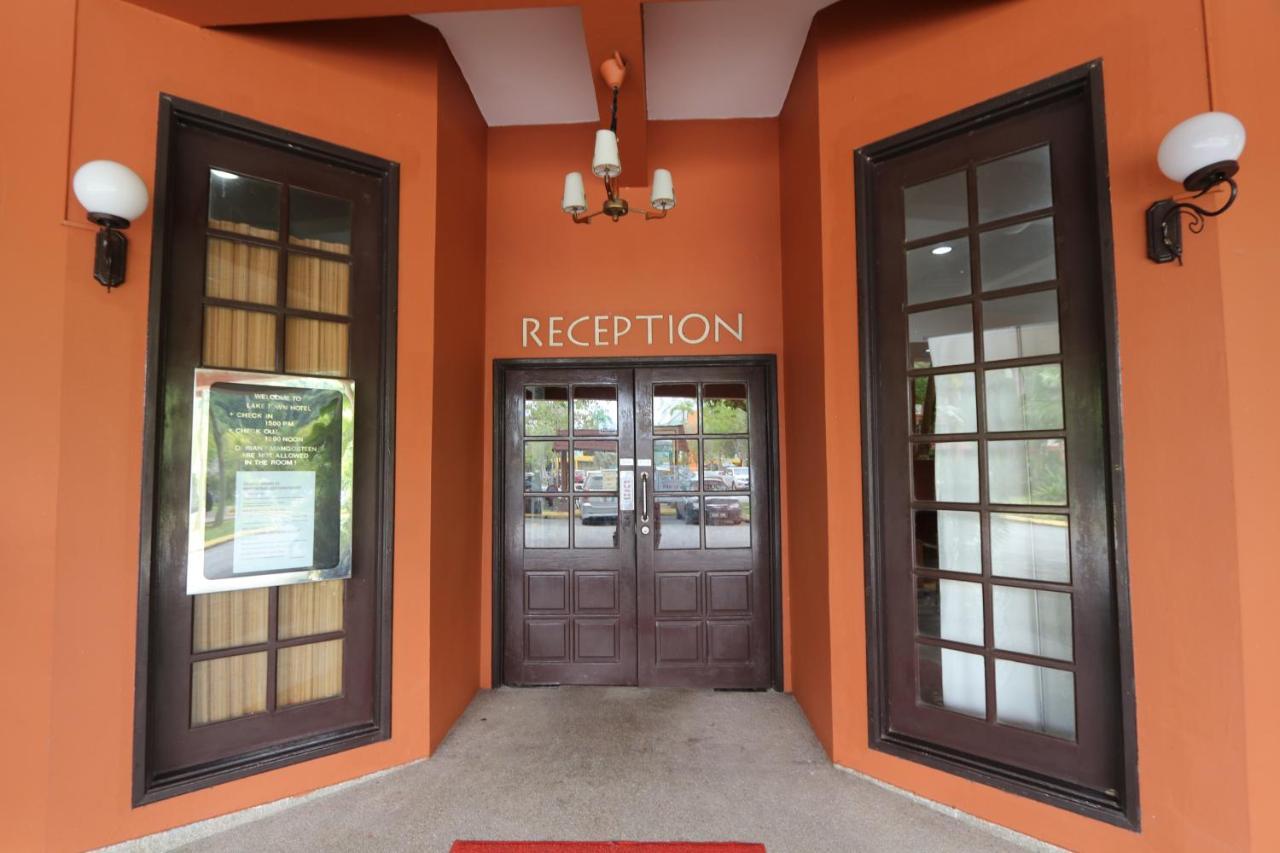Bukit Merah Laketown Resort Taiping Esterno foto